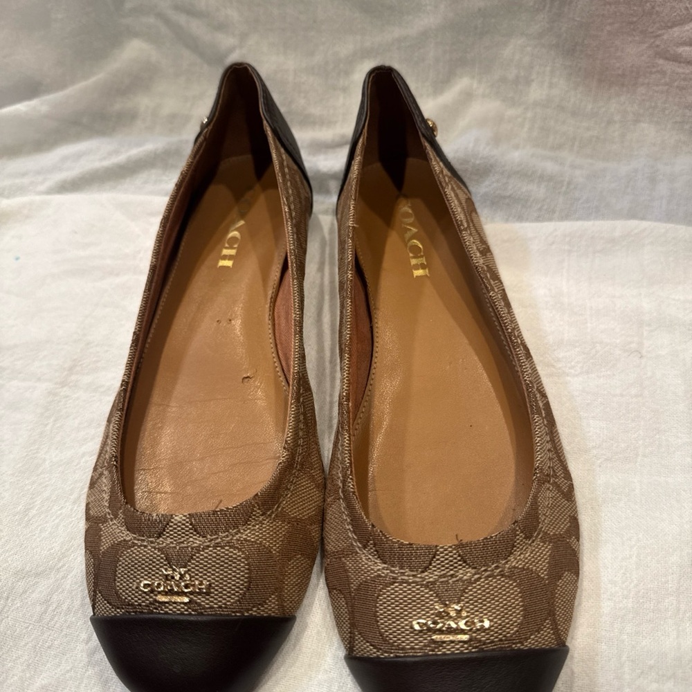 Coach Chelsea Ballet Flats Womens Size 7.5 B Tan Fabric Brown Leather